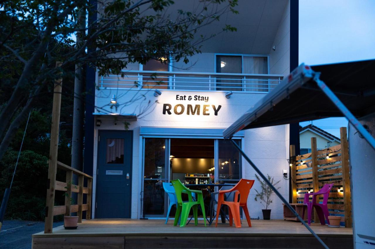 海と山に囲まれた静かな港町の オーシャンビュー 個室ゲストハウスeat&Stay Romey Šizuoka Exteriér fotografie